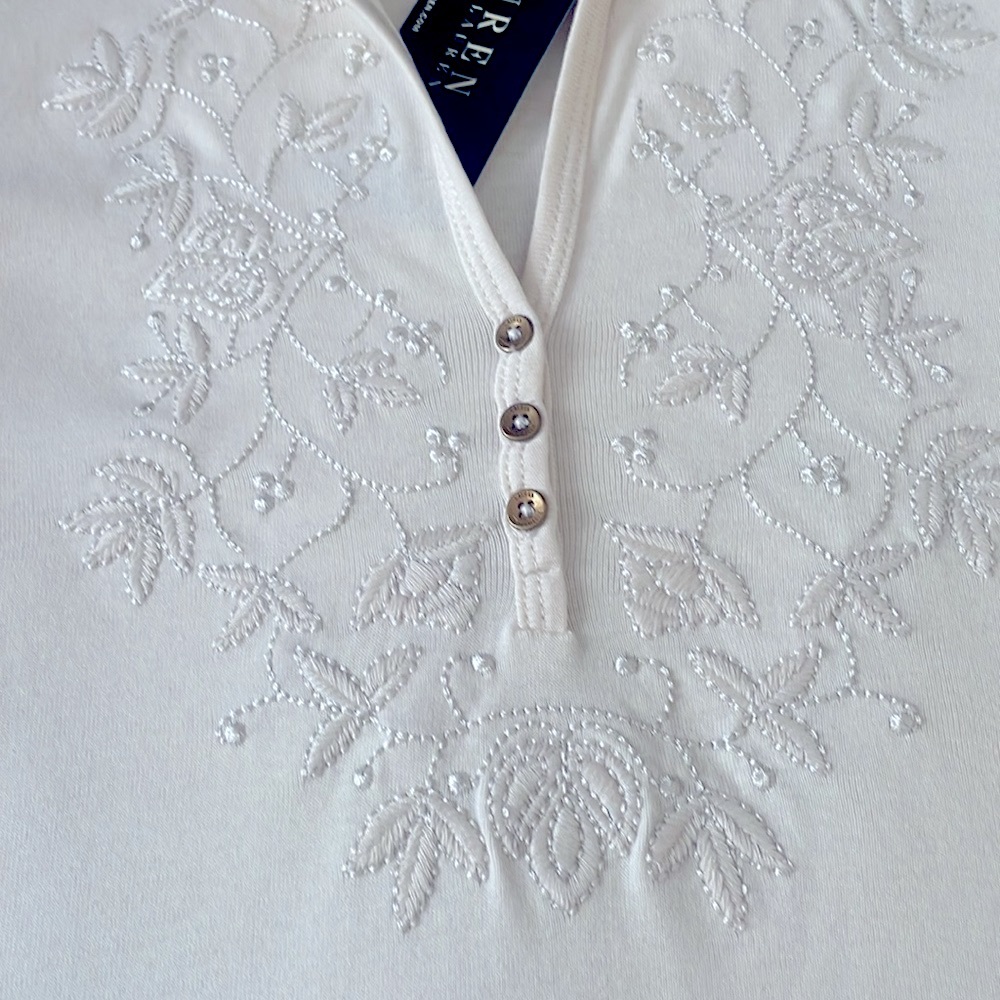 Lauren Ralph Lauren cream colored embroidered knit top. 3/4 sleeve